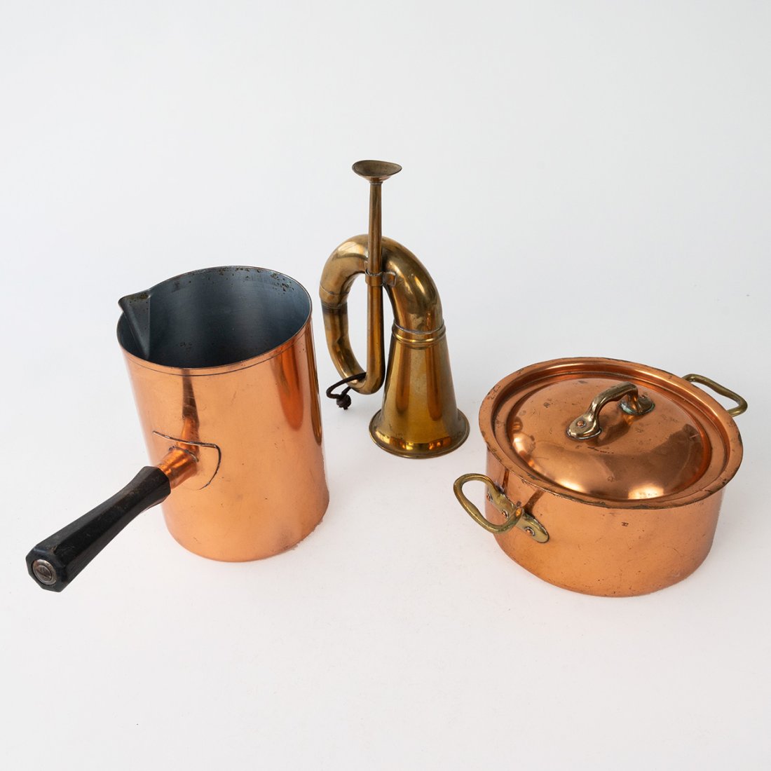 Vintage Havard French Copper Pot, Revere ware Sauce Pan & Brass Horn (1 of 11)