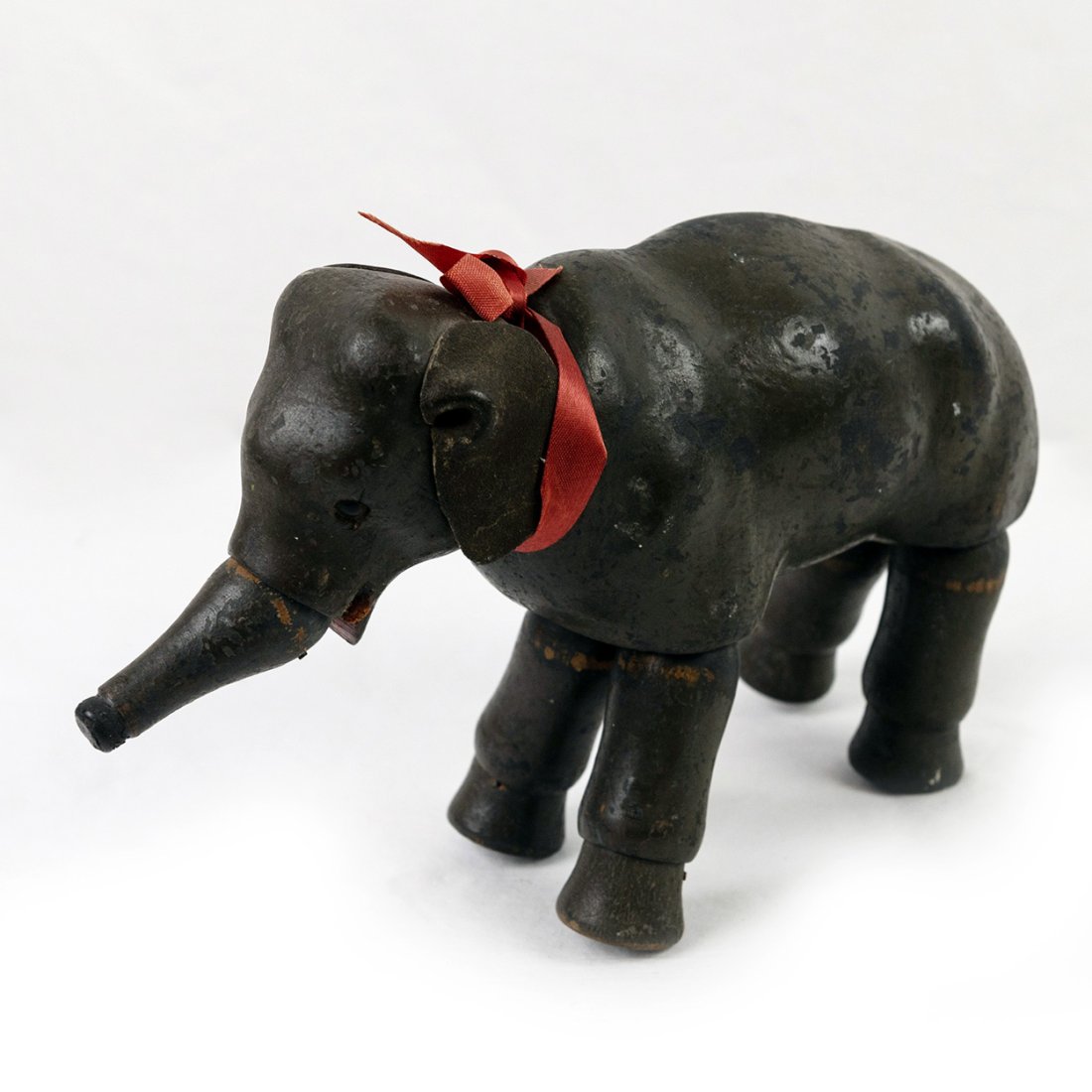 Schoenhut Elephant Circus Animal (1 of 7)