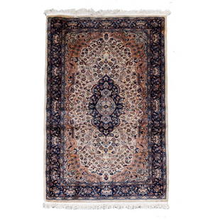 Vintage Pak Persian Wool Oriental Rug 5'3" x 3'2": Vintage Pak Persian Wool Oriental Rug , circa 1990, rug size is 5'3" x 3'2" , Country of origin is Pakistan, Seneh Knot, wool pile, New ends (fringe), Natural dyes, design is floral pattern with