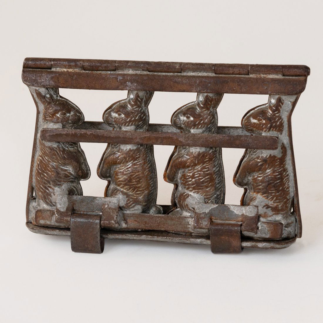 Vintage 4 section Rabbits Tin Chocolate Mold (1 of 4)