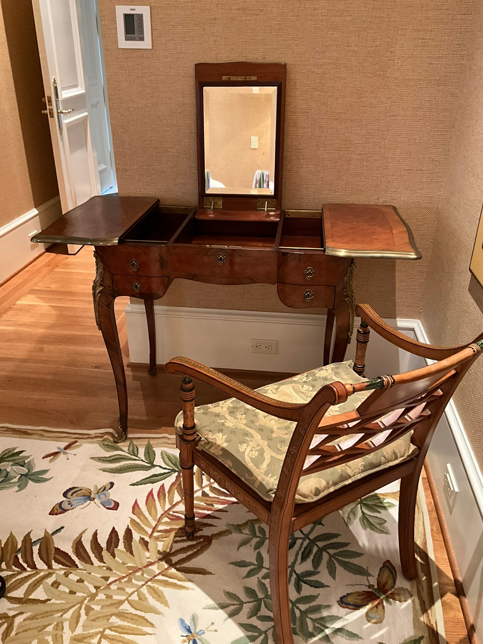 Louis XV Style Dressing Table With Chair (1 of 11)