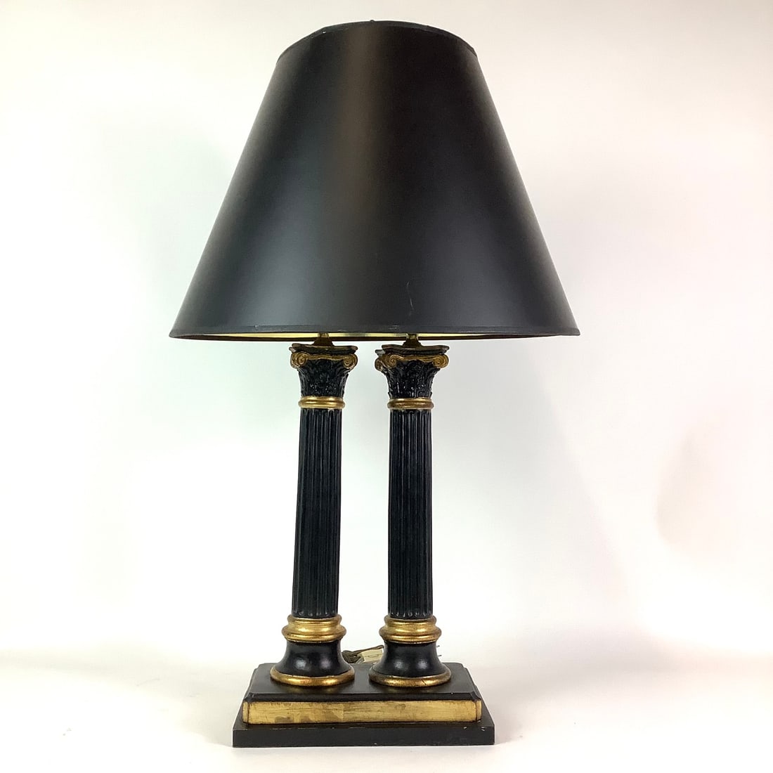 Corinthian Double Collumn Table Lamp Black & Gold (1 of 5)