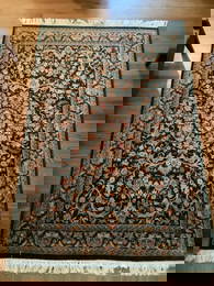 Handknotted Persian Oriental Rug