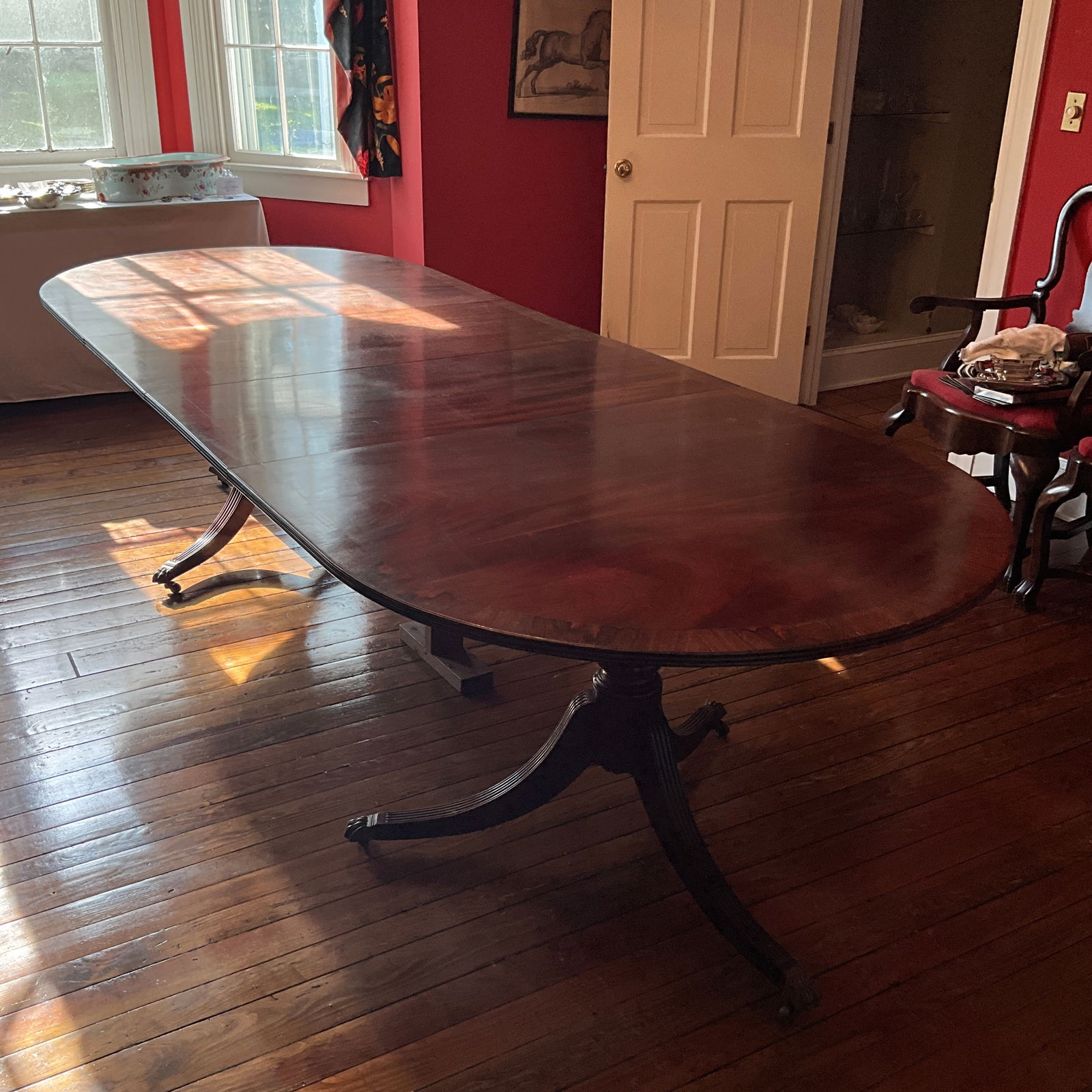 Early 20th Century Antique Mahogany Federal Style Two Pedestal Dining Table. (1 of 12)