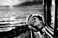 ERWITT ELLIOTT, CALIFORNIA KISS, SAN MONICA, 1955,