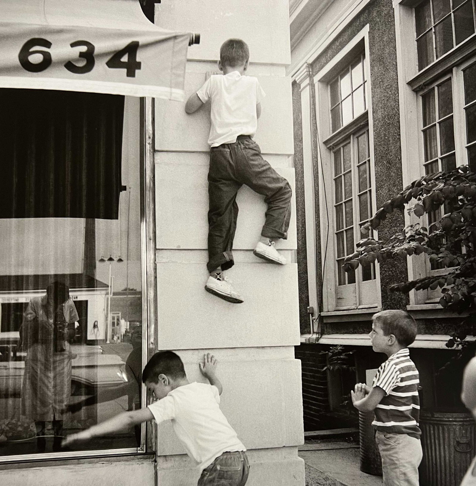 Vivian Maier, Chicagoland, Date Unknown (1 of 1)