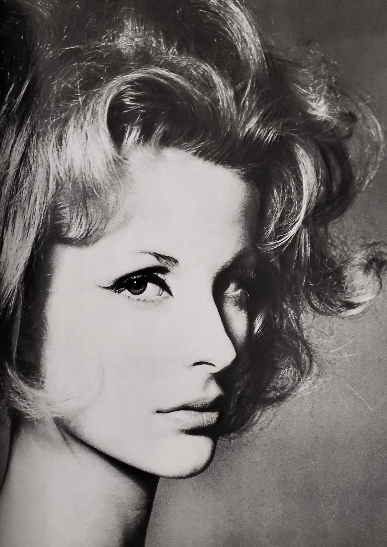 Richard Avedon, Dolores Guiness, Hair by Alexandre, Paris studio, 1959 (1 of 1)
