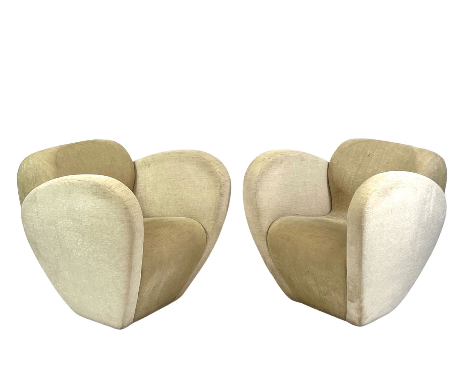 RON ARAD: Ron ARAD (ne en 1951) pour Moroso Paire de fauteuils Spring en lainage creme. Modele cree pour la Spring collection. H 78 - L 75 - P 70 cm. Usures et petites taches.