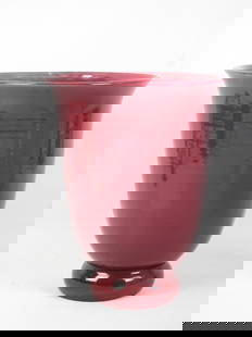 ELCHINGER - Soufflenheim : Vase a col evase en ceramique a couverte rouge. H: 30 cm: ELCHINGER - Soufflenheim : Vase a col evase en ceramique a couverte rouge. H: 30 cm