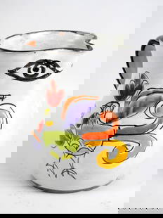 DESIMONE (XXe): Pichet en ceramique emaillee. Signature. H: 19 cm.: DESIMONE (XXe): Pichet en ceramique emaillee. Signature. H: 19 cm.