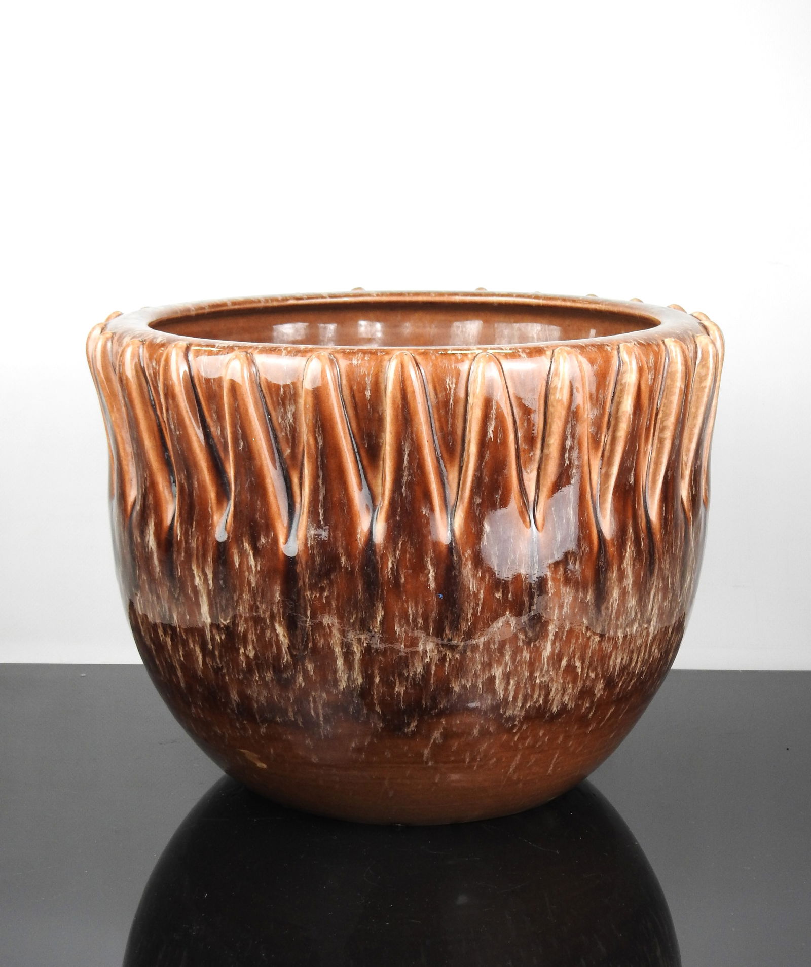 ACCOLAY : Grand cache pot en ceramique brune, le (1 of 1)