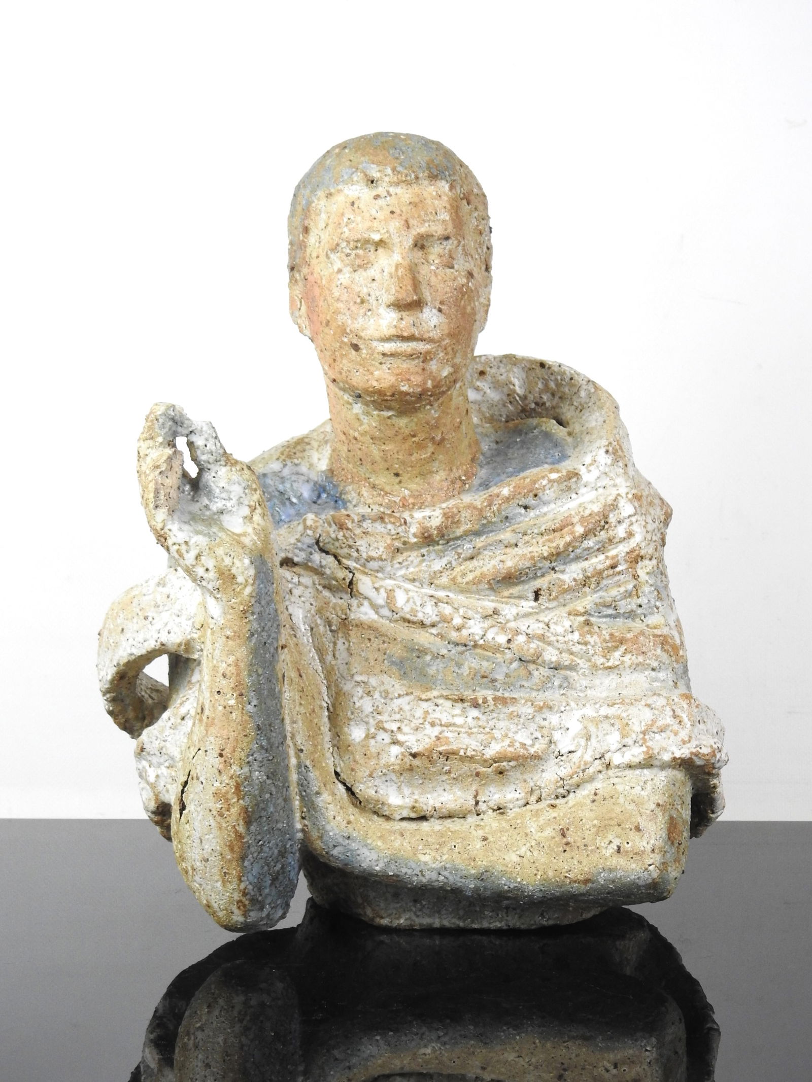 LA BORNE : Buste de personnage antique a la toge (1 of 1)