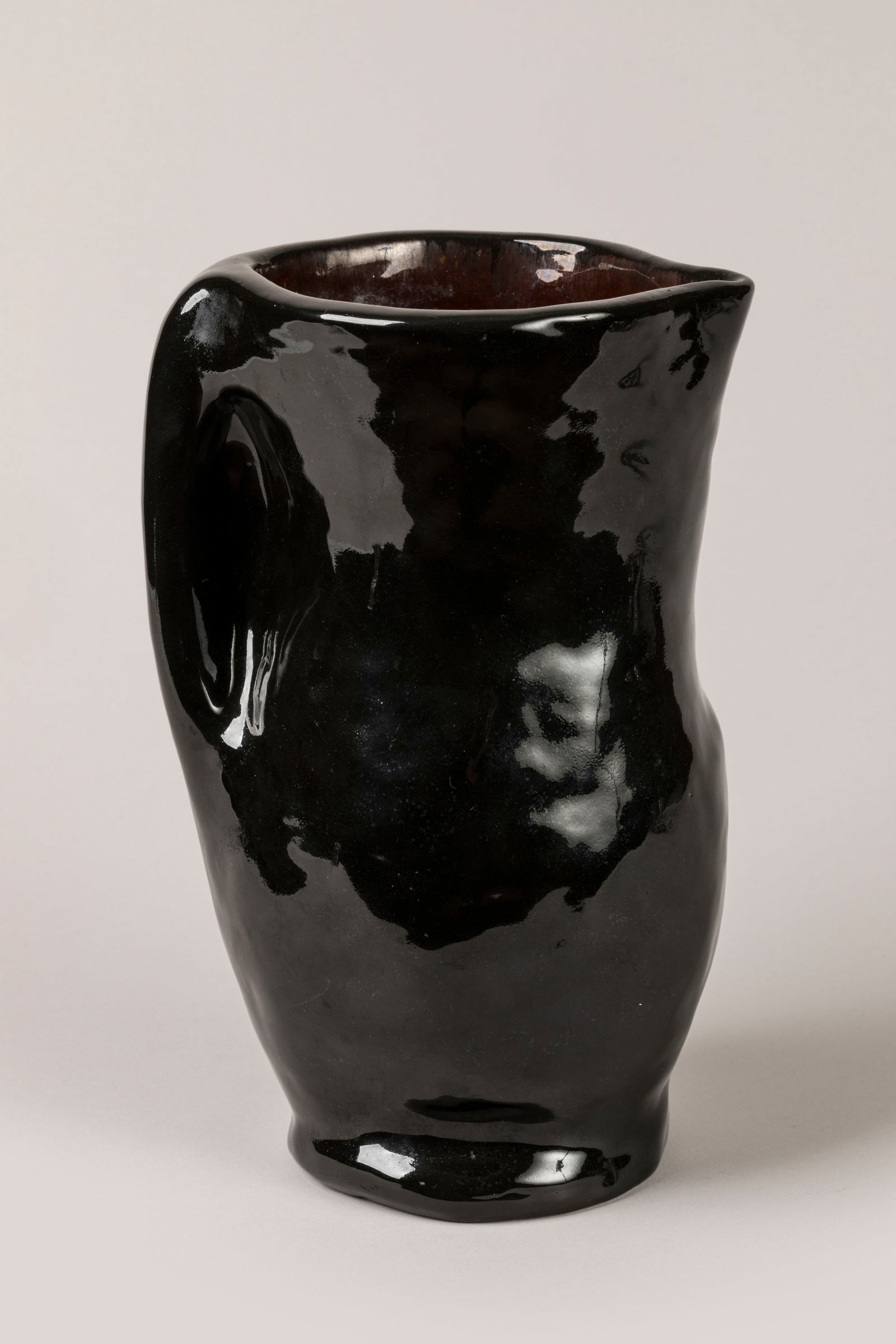 Gabrielle ROCHARD - XXe-XXIe Pichet de forme libre (1 of 1)