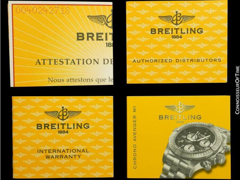 BREITLING AVENGER M1 Chronograph (1 of 10)