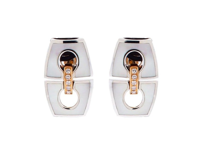 Chimento 18K Pink & White Gold Noblesse Mother of Pearl & Diamond Earrings: Chimento 18K Pink & White Gold Noblesse Mother of Pearl & Diamond Earrings Product Code: 332263001817-E Brand: Chimento Condition: Never Worn Metal: Rose Gold Size and Fit: Dimension: 92 x .57" ---- C