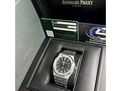 Audemars Piguet Royal Oak Black Dial Stainless Steel Watch 15400ST.OO.1220ST.01: Audemars Piguet Royal Oak Black Dial Stainless Steel Watch 15400ST.OO.1220ST.01 Product Code: 334455176748-E Brand: Audemars Piguet Condition: Pre-Owned Model: Royal Oak Item Specifics:Band Material: