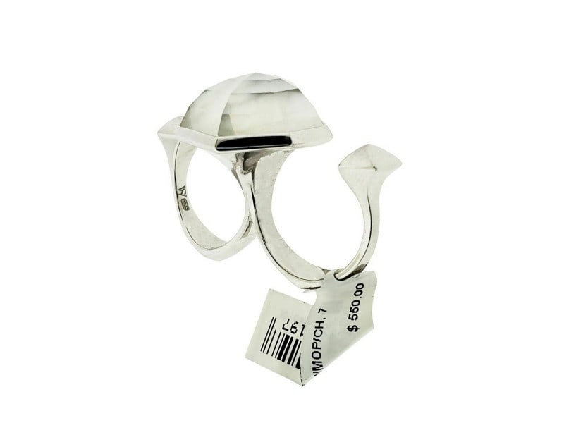 Stephen Webster Superstud Mother Of Pearl Crystal Haze Two Finger Ring Size 7: Stephen Webster Superstud Mother Of Pearl Crystal Haze Two Finger Ring Size 7 Product Code: 333754832037-E Brand: Stephen Webster Condition: Never Worn Metal: Sterling Silver Model: 333754832037-E