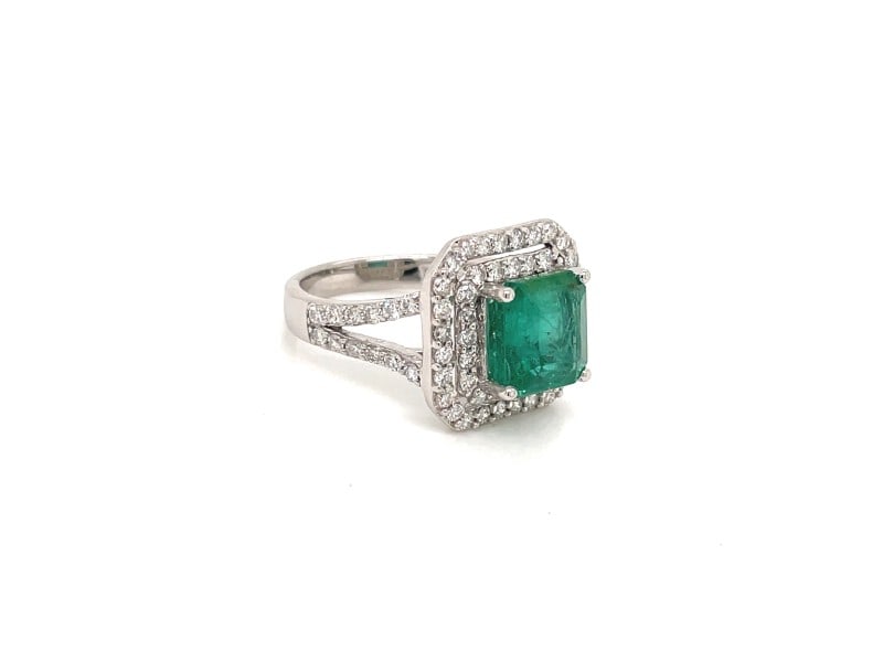 Emerald-Cut Emerald And Double Halo Diamond Split Shank Ring In 14K White Gold: Emerald-Cut Emerald And Double Halo Diamond Split Shank Ring In 14K White Gold Product Code: EMERALD-CU-628E63DC26C43 Condition: Never Worn Final Sale: THIS ITEM IS FINAL SALE AND NOT RETURNABLE. Moun