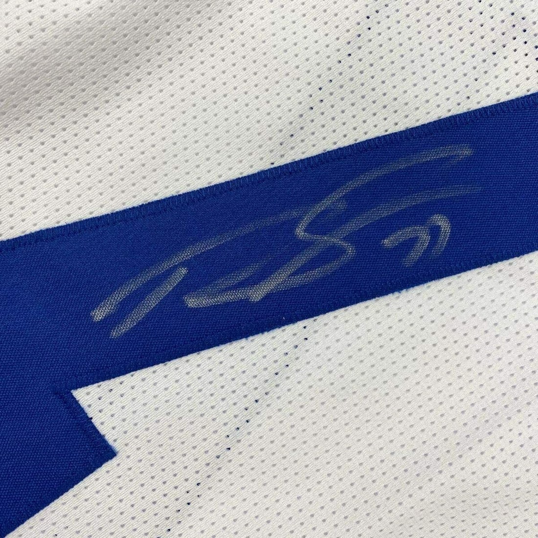 Autographed signed Tyron Smith Dallas White Football Jersey Jsa