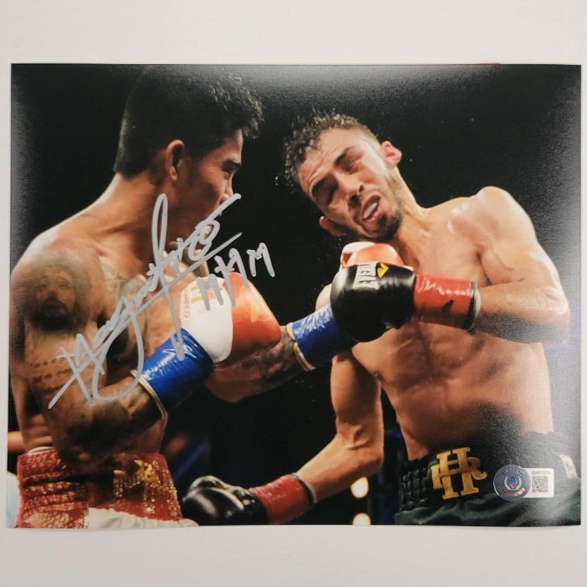 Buster Douglas Signed 16x20 Photo (Beckett & Prova)