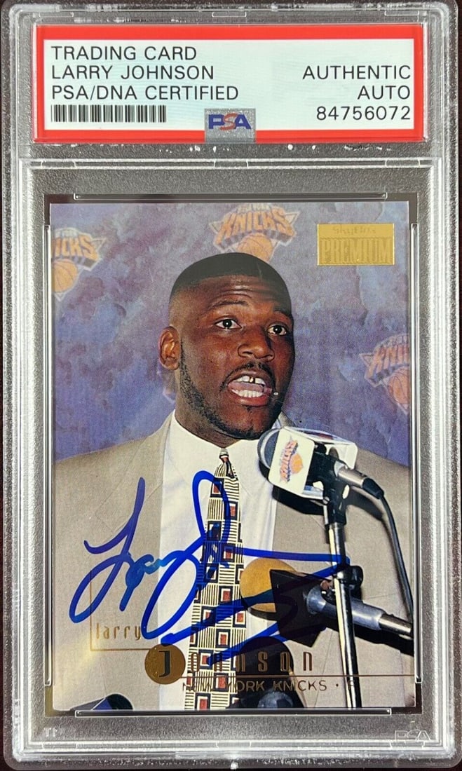 Larry Johnson auto 1996 SkyBox #76 card New York Knicks PSA Encapsulated: Larry Johnson auto 1996 SkyBox #76 card New York Knicks PSA Encapsulated Larry Johnson auto 1996 SkyBox #76 card New York Knicks PSA Encapsulated RBJ no: 7368949563480