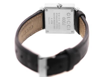 Gucci 600J Square Stainless Steel Women Analog Watch: Gucci 600J Square Stainless Steel Women Analog Watch Product Code: 225100CR Brand: Gucci Condition: Pre-Owned Brand: Gucci Gender: Womens Condition: Pre-Owned (Very Good) Case: Stainless