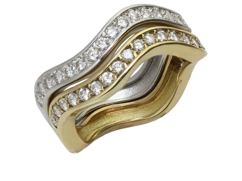 CARTIER Love Me Diamond 18k White & Yellow Gold Stackable Rings Pair Size 55: CARTIER Love Me Diamond 18k White & Yellow Gold Stackable Rings Pair Size 55 Product Code: 202245660321-E Brand: Cartier Condition: Pre-Owned Metal: Yellow Gold Stone: Diamond Model: 202245660321-