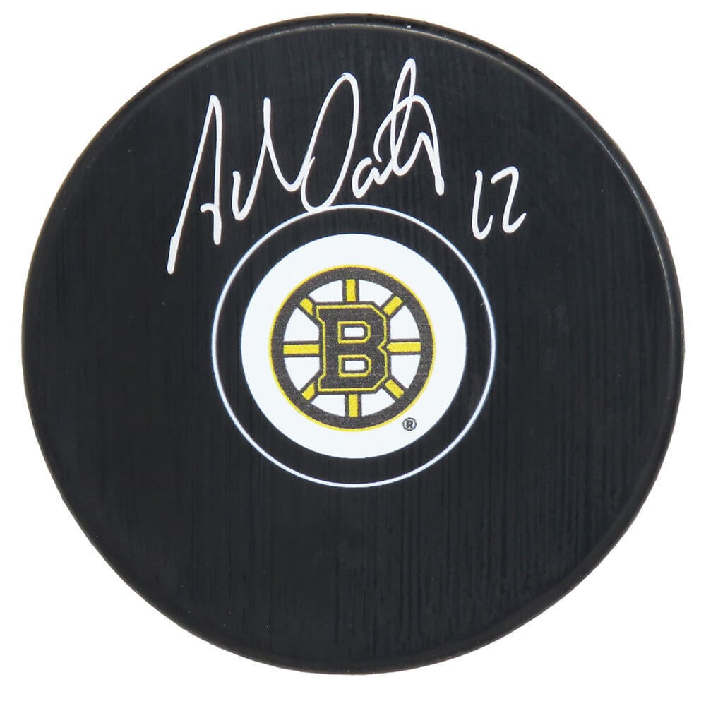 Adam Oates Signed Boston Bruins Logo Hockey Puck - SCHWARTZ: Adam Oates Signed Boston Bruins Logo Hockey Puck - SCHWARTZ Adam Oates Signed Boston Bruins Logo Hockey Puck - SCHWARTZ SKU: RBJ7364324851800