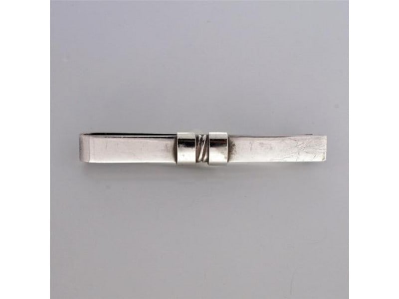 Georg Jensen Denmark 74A Silver Tie Bar: Georg Jensen Denmark 74A Silver Tie Bar Stone: Type of Metal: Product Code: 379-517-1195-01C9A Brand: Georg Jensen Condition: Never Worn Stone: Gemstone