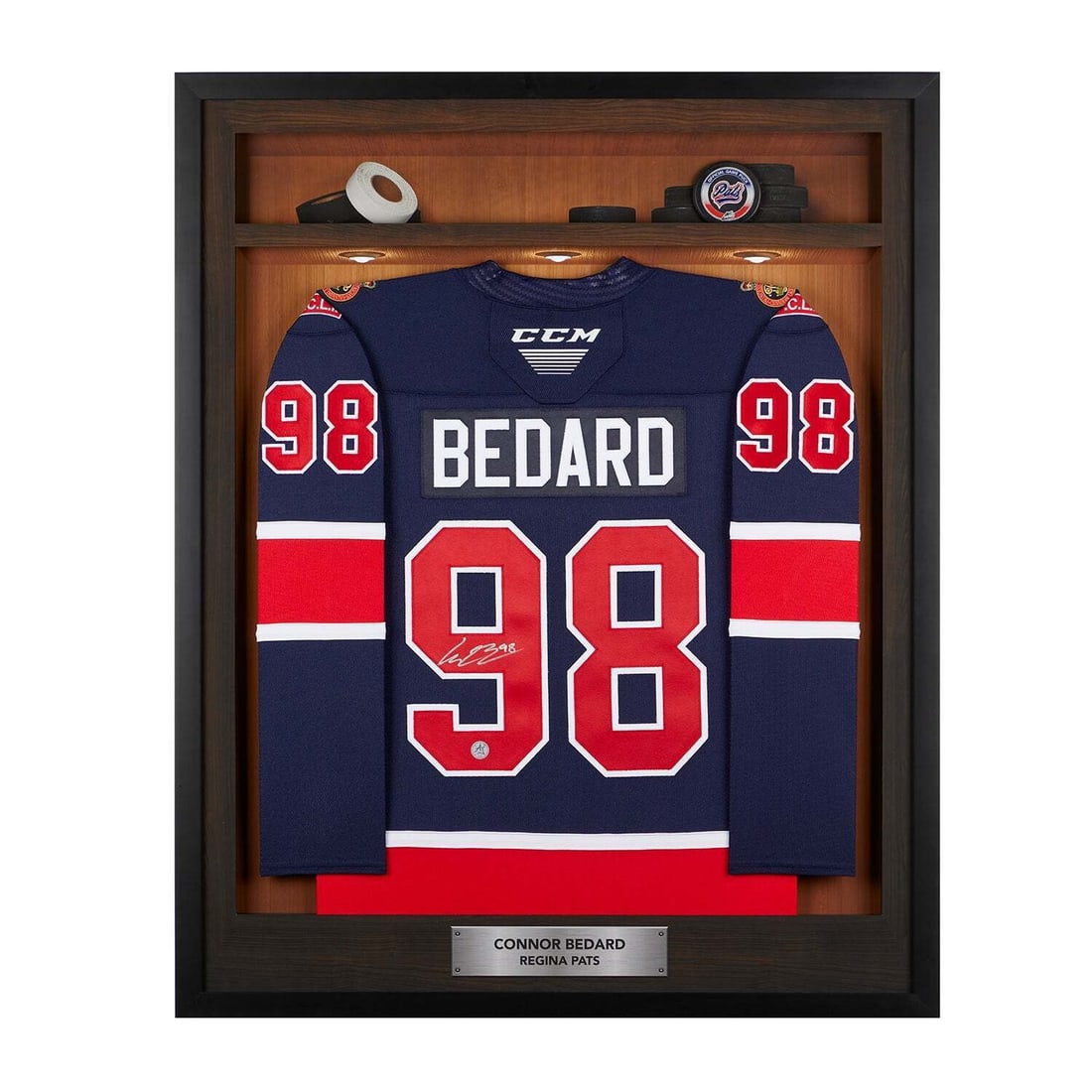 Connor Bedard Signed Regina Pats Locker Room 36x44 Jersey Frame: Connor Bedard Signed Regina Pats Locker Room 36x44 Jersey Frame Connor Bedard Signed Regina Pats Locker Room 36x44 Jersey Frame SKU no: RBJ7360291373144