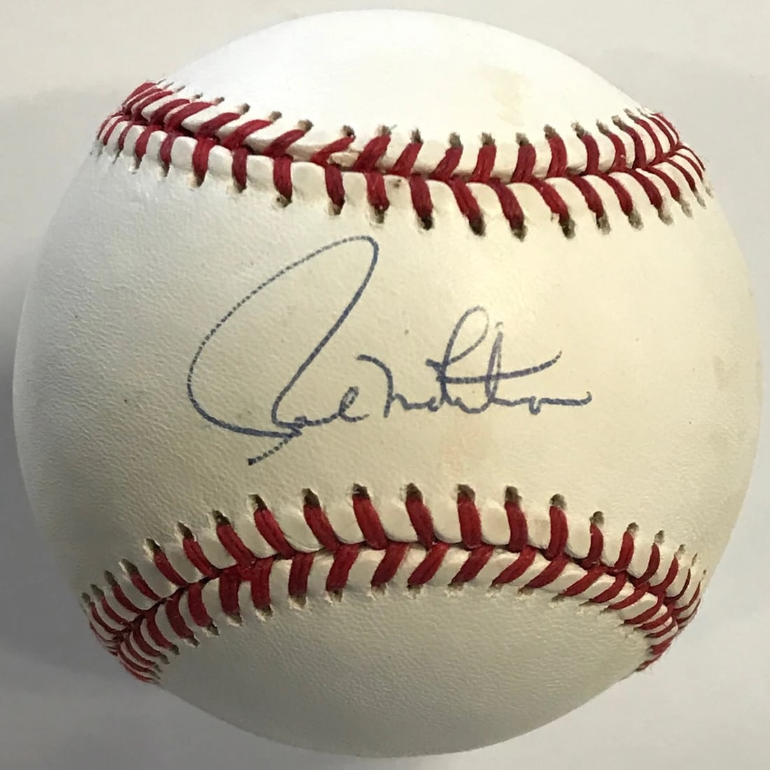 Paul Molitor Autographed Baseball (JSA) (1 of 2)