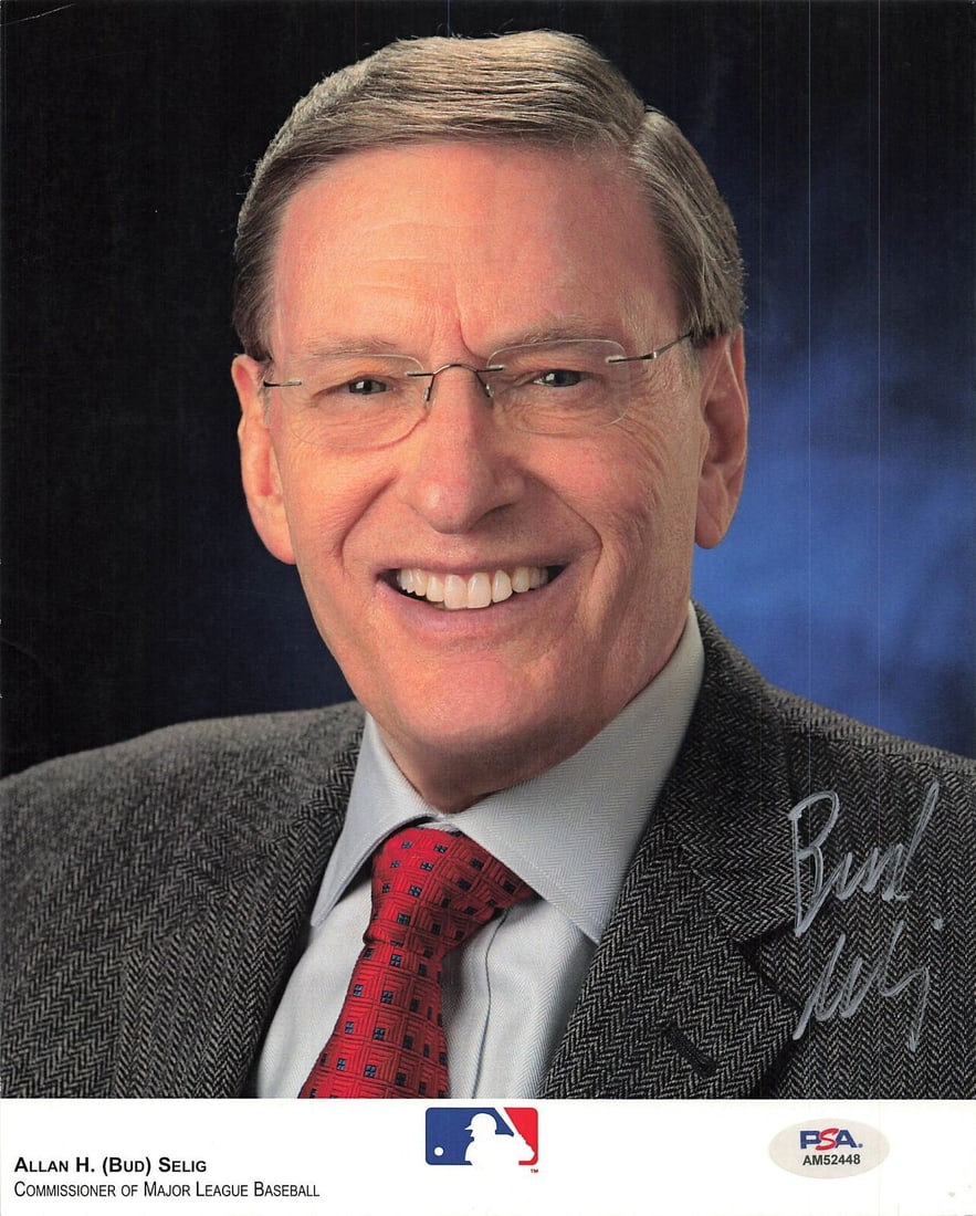allan bud selig signed 8x10: allan bud selig signed 8x10 photo PSA/DNA autographed Allan Bud Selig signed 8x10 photo PSA/DNA Autographed