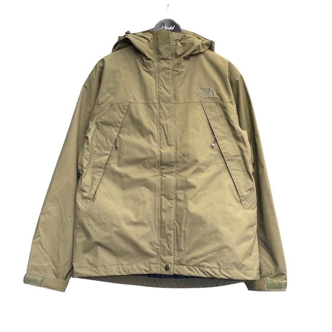 THE NORTH FACE THE Scoop Jacket: THE NORTH FACE THE Scoop Jacket Green Size: SizeM 210324 Condition: Pre-owned Brand: THE NORTH FACE Country: Japan SN: MOR_0820 Size: NA Jacket/Coat Length: NA Accents: NA Depart