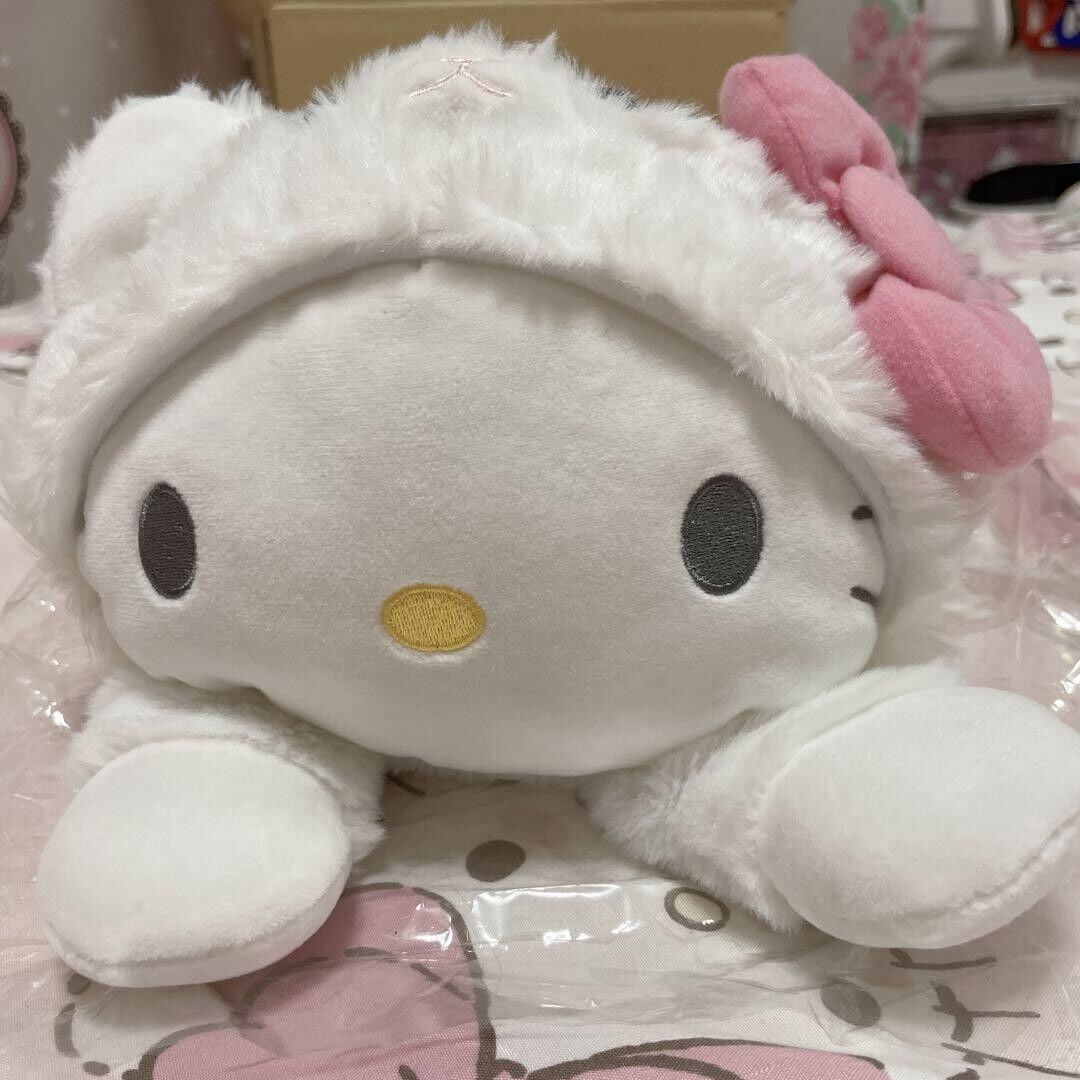 Hello Kitty Super rare Mameputi series: Hello Kitty Super rare Mameputi series Made in 2017 Plush Used From Japan Condition: Pre-Owned Seller Notes: ?This item had a slim body and was sold out immediately at the time. Made in 2017 It was ke