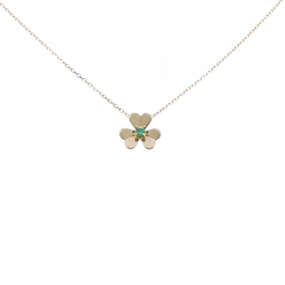 Van Cleef & Arpels Frivole Necklace: Van Cleef & Arpels Frivole Necklace Condition: Pre-owned Brand: Van Cleef & Arpels Country: Japan SN: MOR_0820 Main Stone Creation: Natural Main Stone: Pearl Material: Pearl Colo