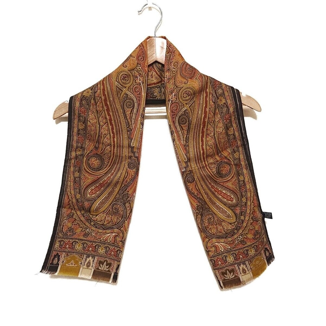 Auth ETRO - Dark Brown Light: Auth ETRO - Dark Brown Light Brown Multi Scarf Condition: Pre-owned Brand: ETRO Style: Scarf Color: Dark Brown, Light Brown, Multi ConditionRank: 7 Type: Scarf SKU no: RBJ226344