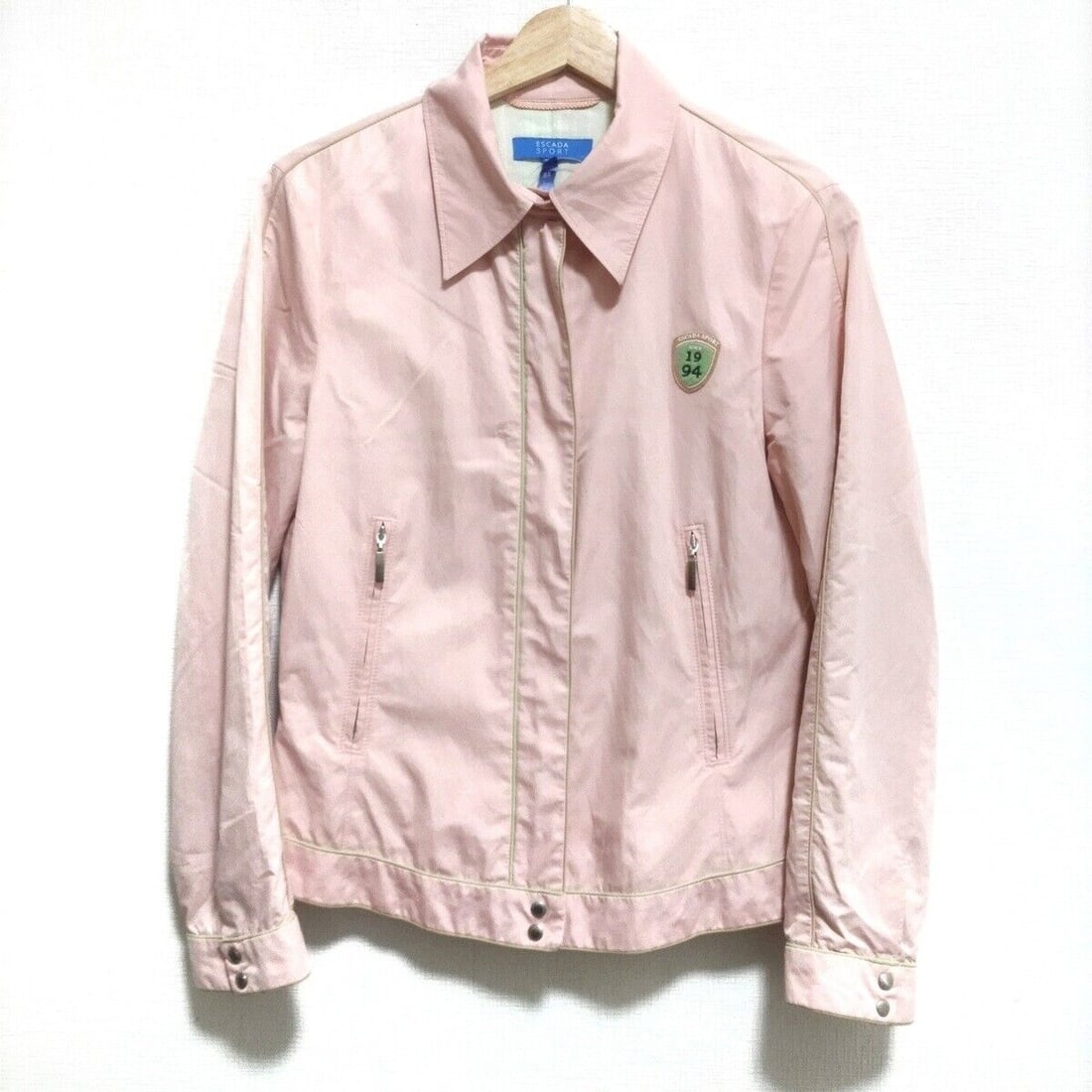 Auth ESCADA SPORT - Light Pink: Auth ESCADA SPORT - Light Pink Light Green Womens Lightweight Jacket Condition: Pre-owned Brand: ESCADA SPORT Style: Lightweight Jacket Color: Light Pink, Light Green Outer Shell Material: Please see