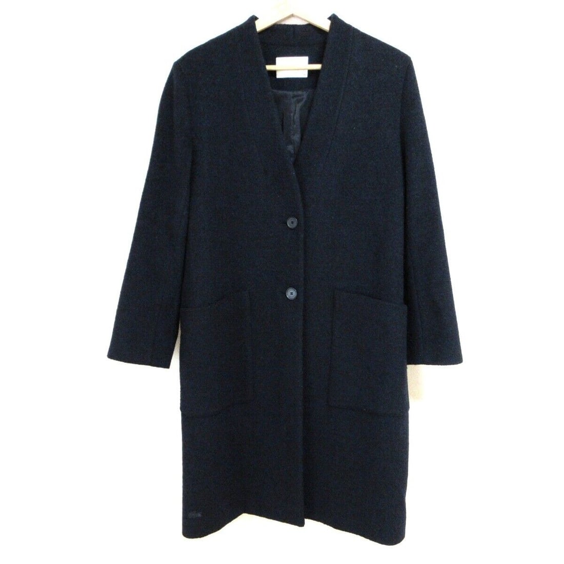 Auth Lacoste - Navy Coat: Auth Lacoste - Navy Coat Condition: Pre-owned Brand: Lacoste Style: Coat Color: Navy Outer Shell Material: Please see the photo of the quality tag Accessories: None ConditionRank: 6 <