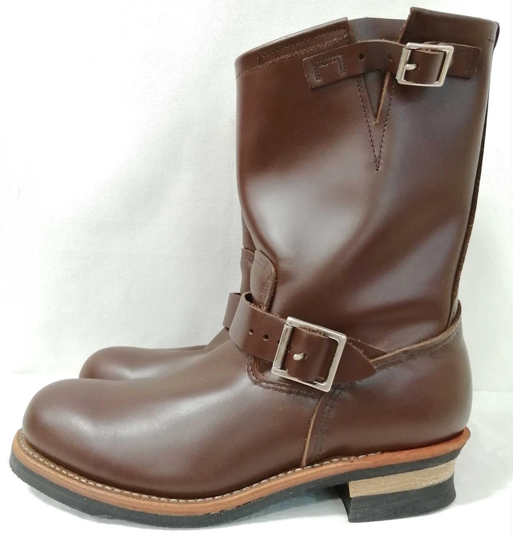 RED WING Model number: 2269 Engineer: RED WING Model number: 2269 Engineer boots Condition: Pre-owned Brand: RED WING Country: Japan SN: MOR_0820 Department: NA Type: Boot Character: Boots US Shoe Size: NA C