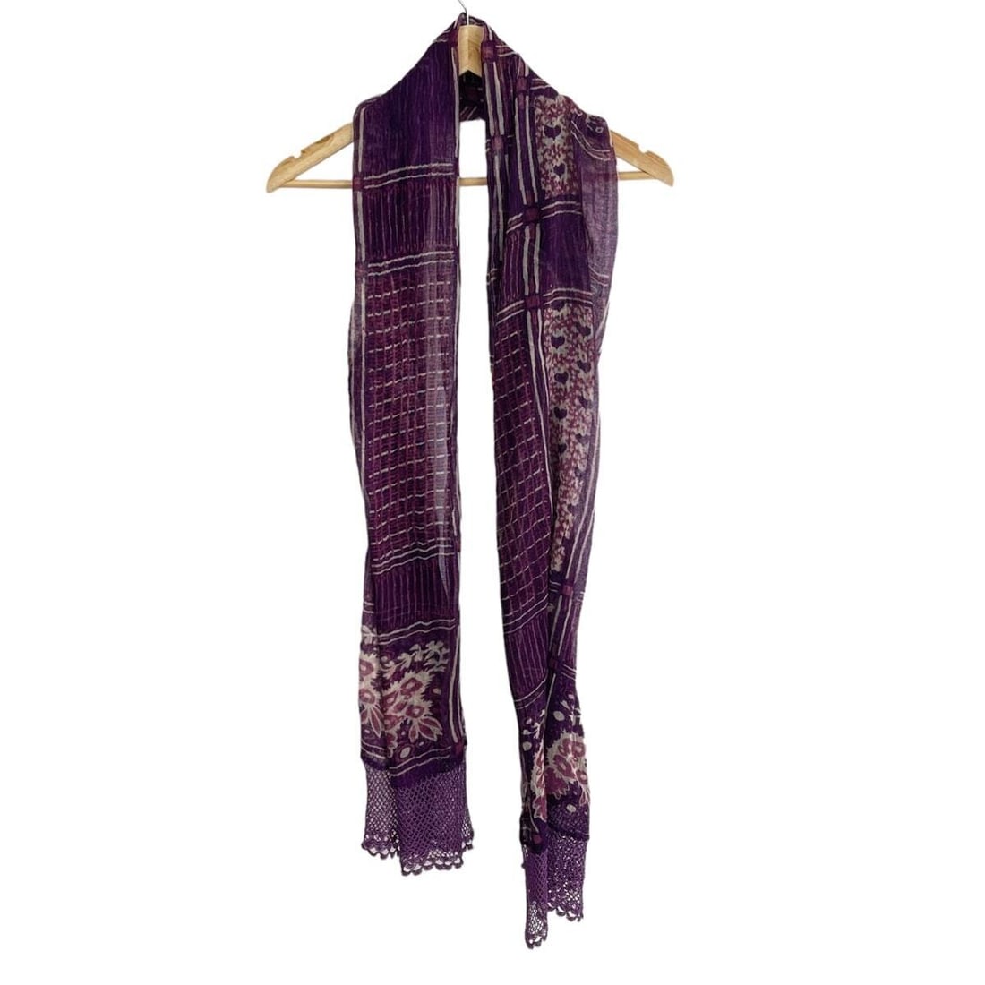 Auth ANNA SUI Purple Pink Multi: Auth ANNA SUI Purple Pink Multi Natural Fiber Scarf Condition: Pre-owned Brand: ANNA SUI Style: Scarf Color: Purple, Pink, Multi Material: Natural Fiber Accessories: None ConditionRank: 7