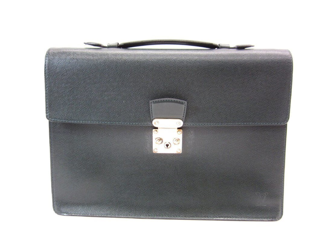 LOUIS VUITTON #17 Business Bag Taiga (1 of 10)