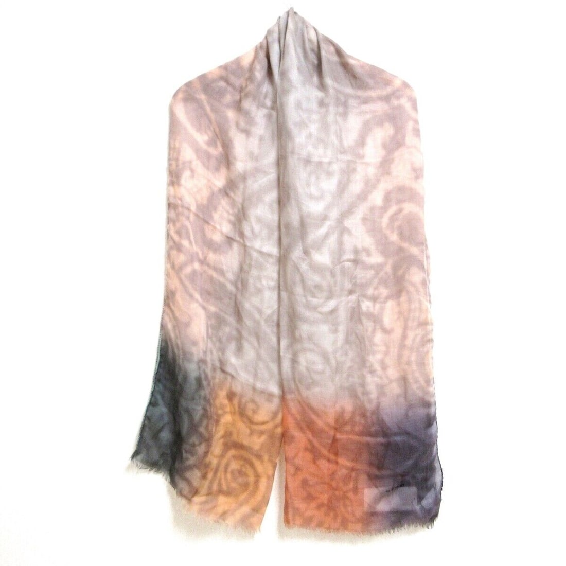 Auth ETRO - Gray Orange Scarf: Auth ETRO - Gray Orange Scarf Condition: Pre-owned Brand: ETRO Style: Scarf Color: Gray, Orange Accessories: Paper Tag ConditionRank: 7 Type: Scarf SKU no: RBJ2264690000