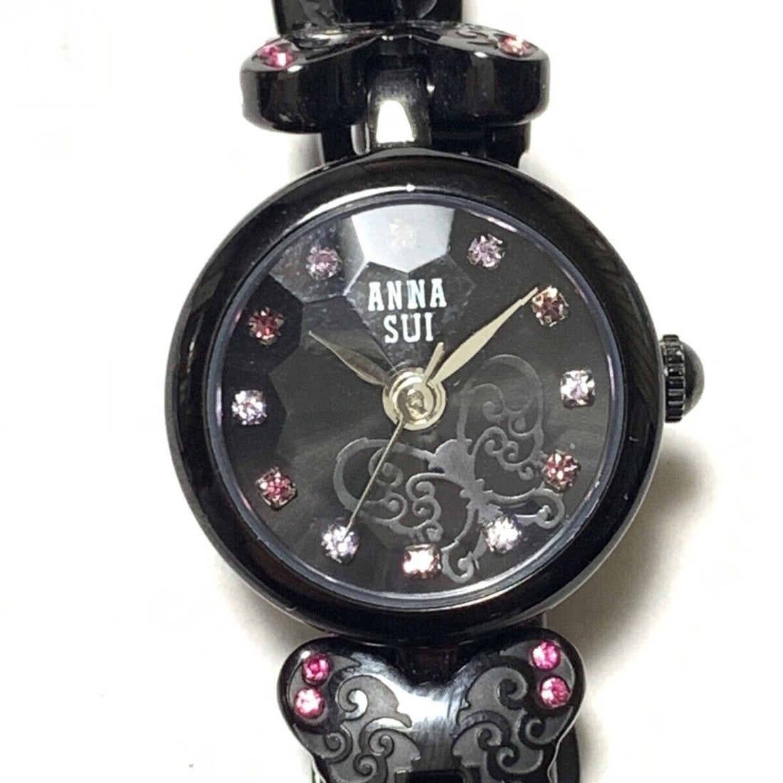 Auth ANNA SUI - 1N01-K350 510870: Auth ANNA SUI - 1N01-K350 510870 Black Wrist Watch Condition: Pre-owned Brand: ANNA SUI Style: Wrist Watch Color: Please see the photos Model Number: 1N01-K350 Serial: 510870 Accessories: