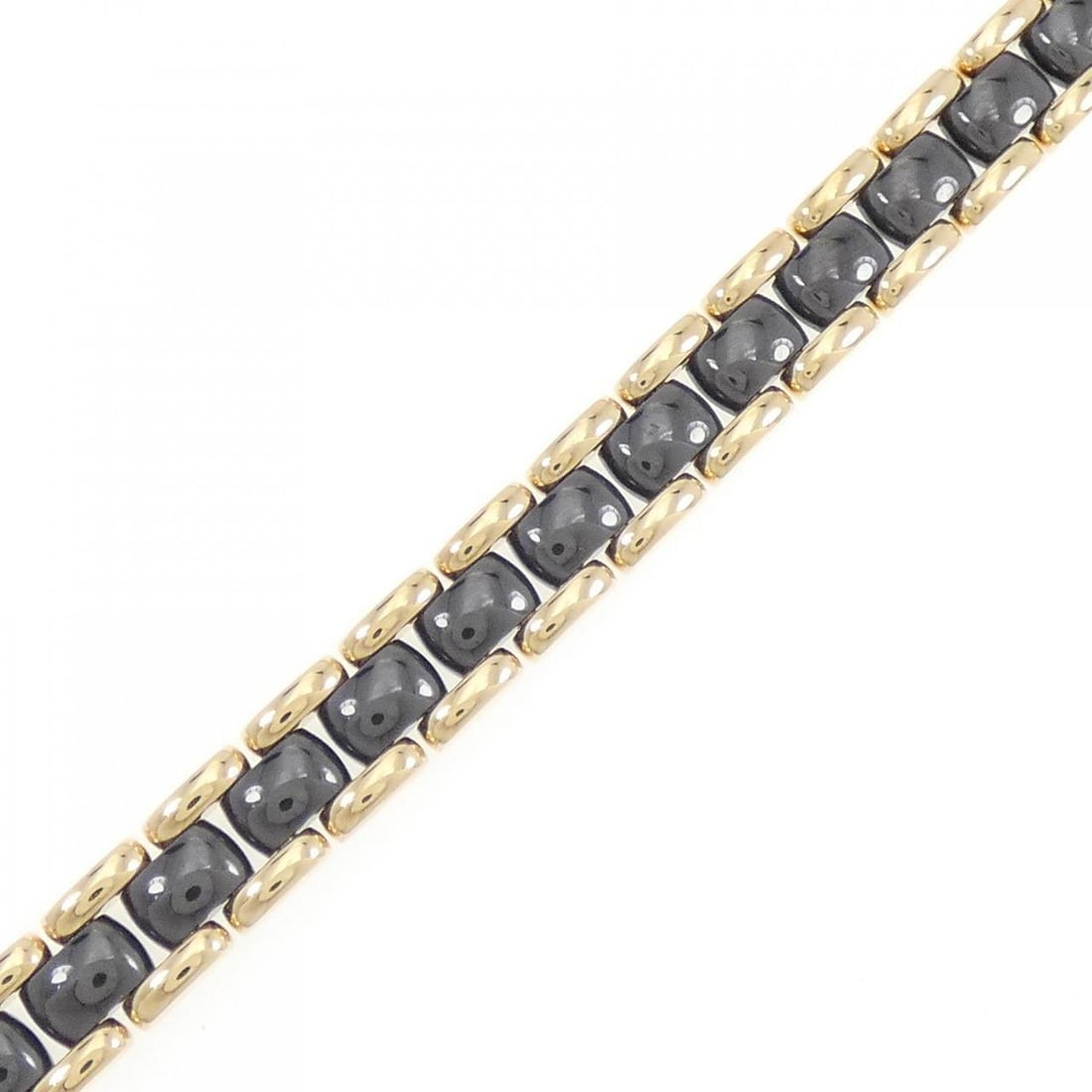Authentic CHANEL 750YG ceramic Bracelet: Authentic CHANEL 750YG ceramic Bracelet #260-005-798-2717 Condition: Pre-owned Brand: CHANEL Style: Bracelet Material: 750 Yellow Gold ceramic Gender: Ladies Size: 18.5cm(M) Accessories: