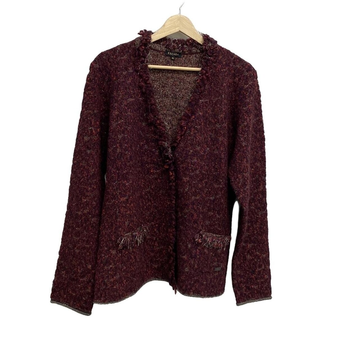 Auth ESCADA - Bordeaux Purple Multi: Auth ESCADA - Bordeaux Purple Multi Womens Jacket Condition: Pre-owned Brand: ESCADA Style: Jacket Color: Bordeaux, Purple, Multi Outer Shell Material: Please see the photo of the quality tag Cond