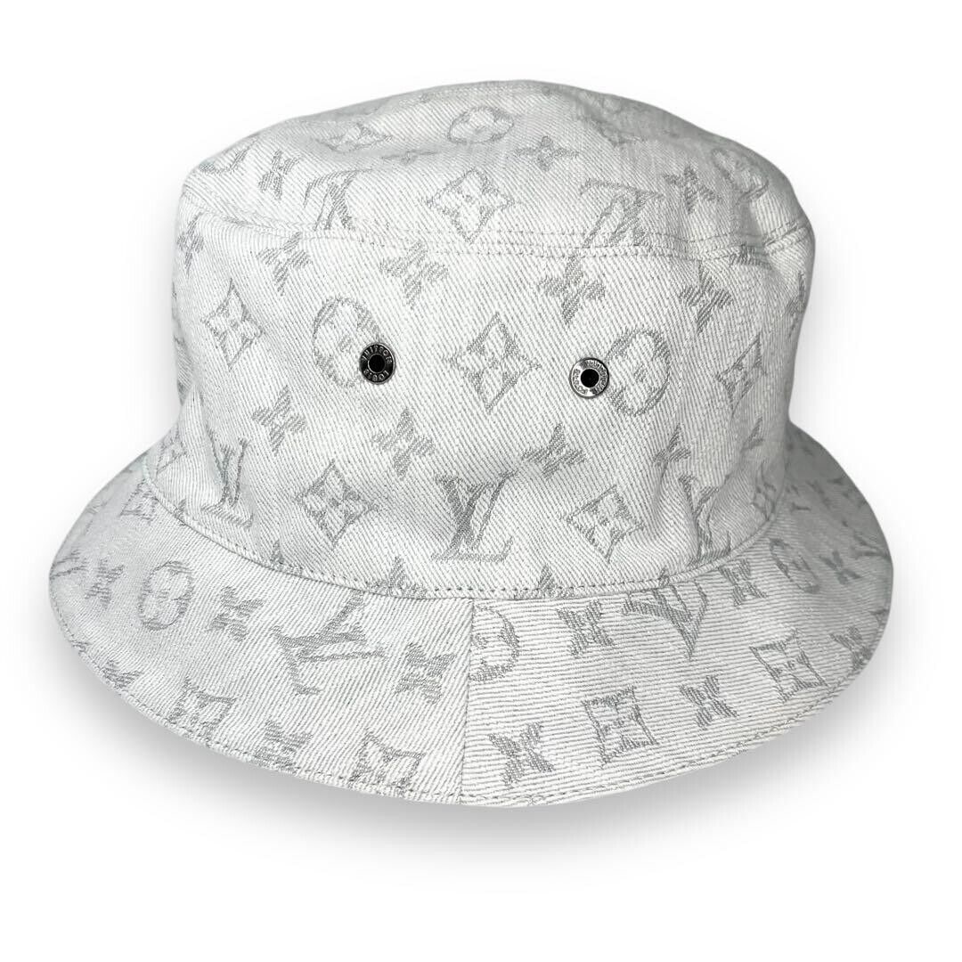 Louis Vuitton 19AW Chapeau Denim Bucket: Louis Vuitton 19AW Chapeau Denim Bucket Hat Reversible Condition: Pre-owned Brand: Louis Vuitton Type: Ring Department: Women Model: M76213 Style: Bucket Hat Features: Reversible