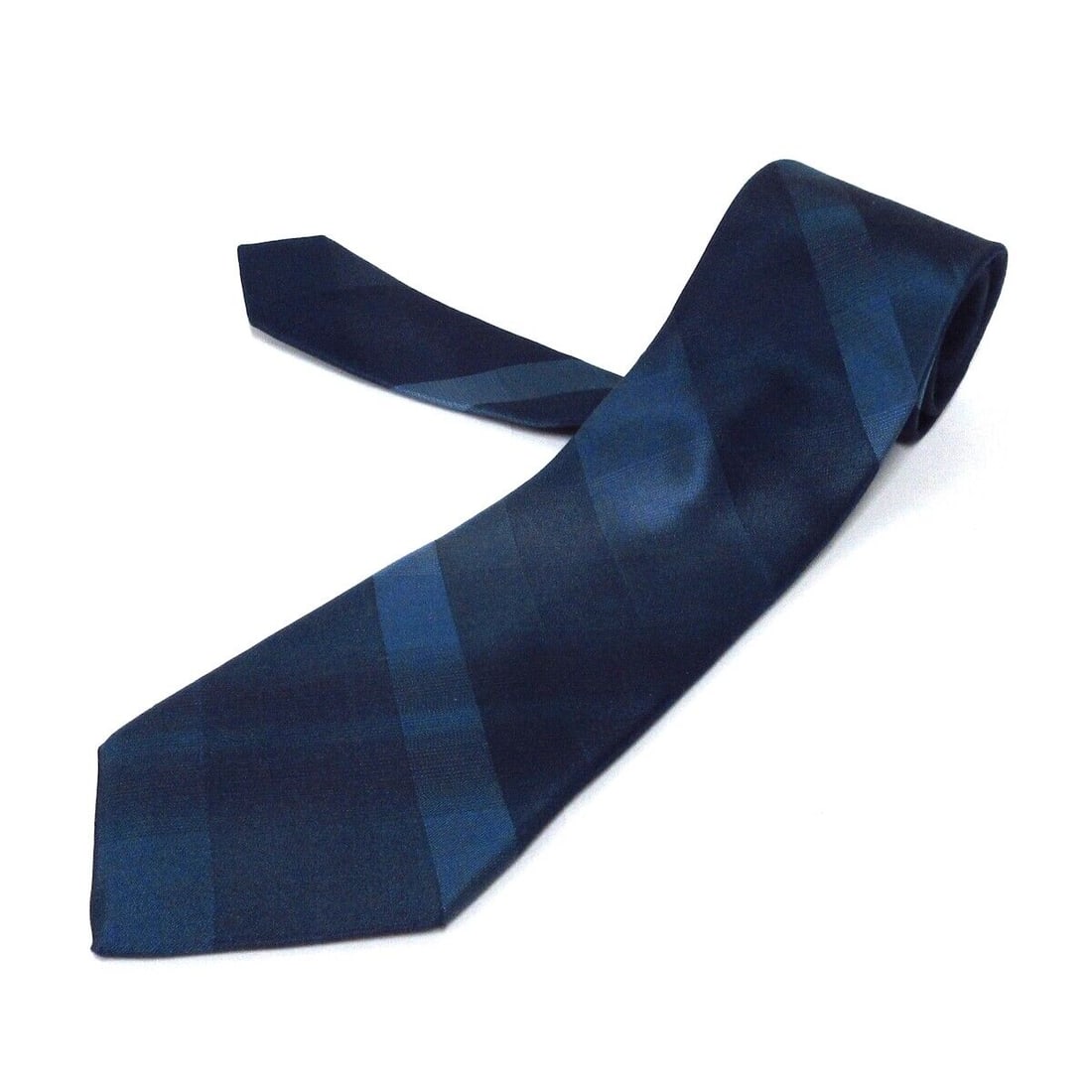 Auth DKNY - Navy Mens Tie: Auth DKNY - Navy Mens Tie Condition: Pre-owned Brand: DKNY Style: Tie Color: Navy ConditionRank: 7 Department: Mens Type: Tie SKU no: RBJ326322051860 Guidel