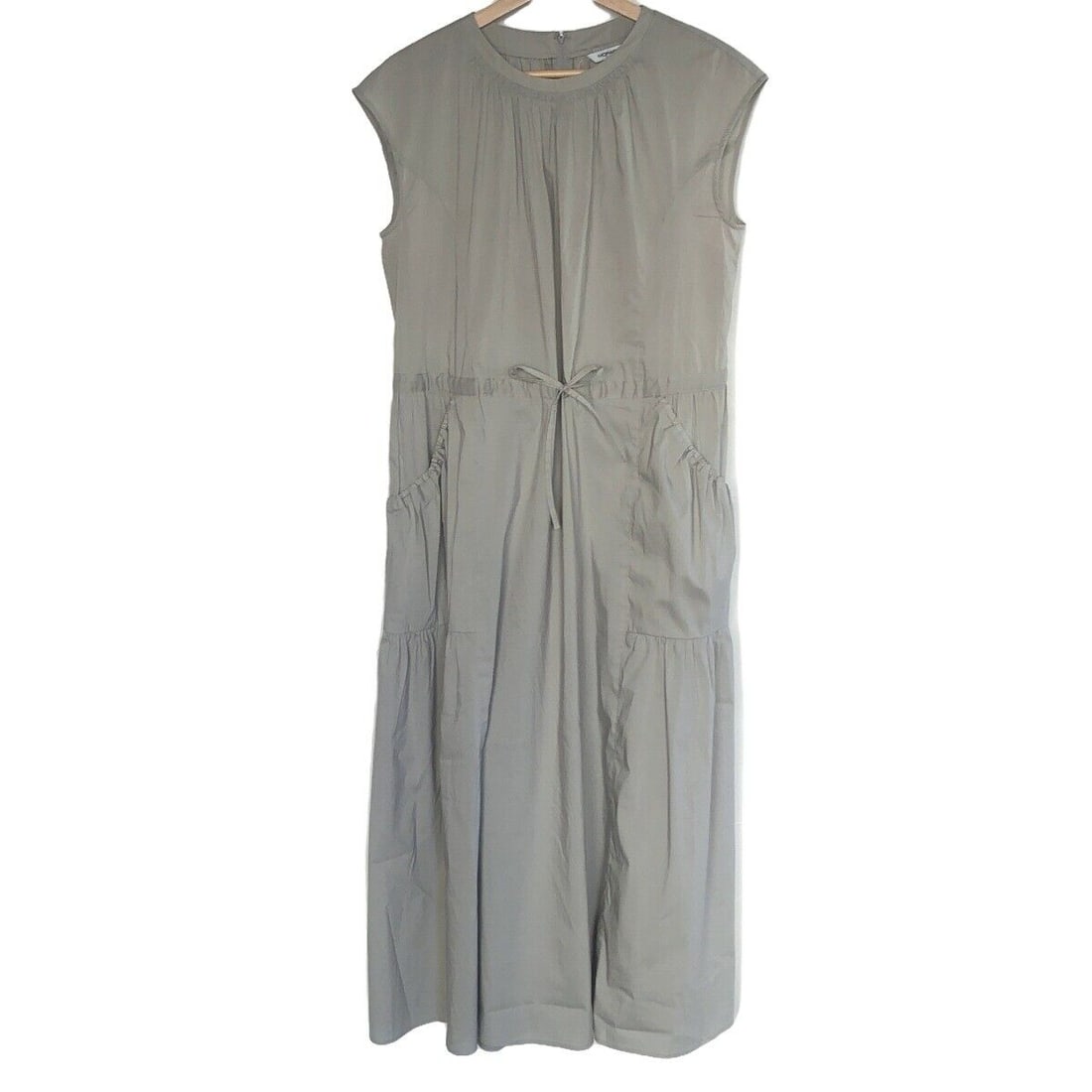 Auth MORABITO - Light gray Womens: Auth MORABITO - Light gray Womens Dress Condition: Pre-owned Brand: MORABITO Style: Dress Color: Light gray Material: Please see the photo of the quality tag ConditionRank: 6 Department:
