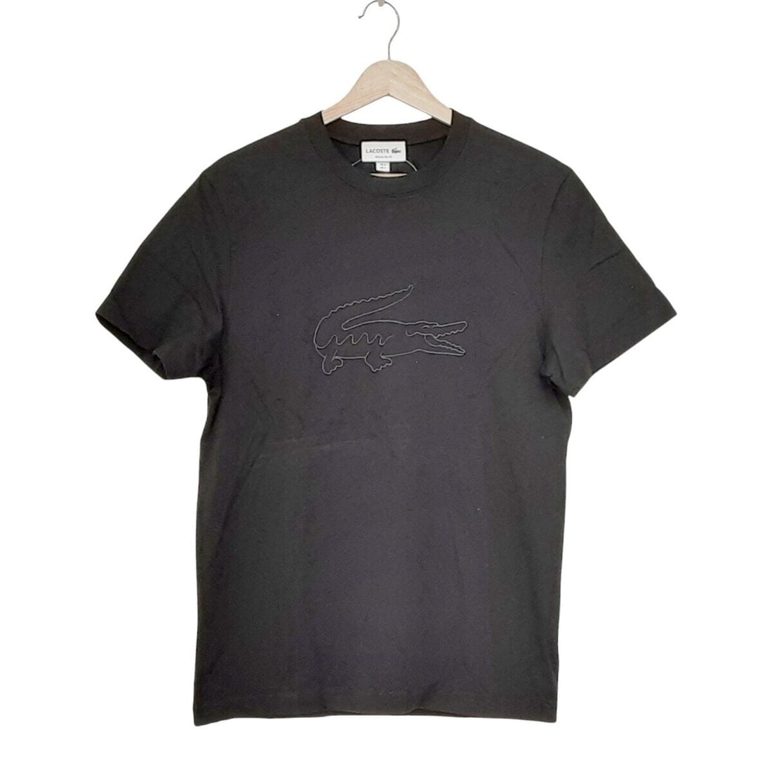 Auth Lacoste - Black Mens T-Shirt: Auth Lacoste - Black Mens T-Shirt Condition: Pre-owned Brand: Lacoste Style: T-Shirt Color: Black Material: Please see the photo of the quality tag ConditionRank: 7 Department: Mens <