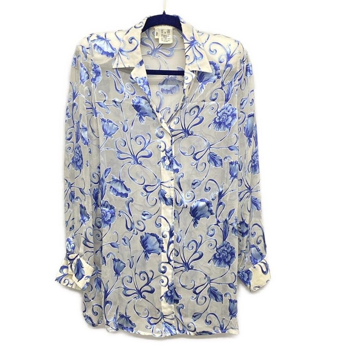 Auth ESCADA - Gray White Silk: Auth ESCADA - Gray White Silk Rayon Womens Jacket Condition: Pre-owned Brand: ESCADA Style: Jacket Color: Gray, White Outer Shell Material: Silk, Rayon ConditionRank: 7 Department: Womens